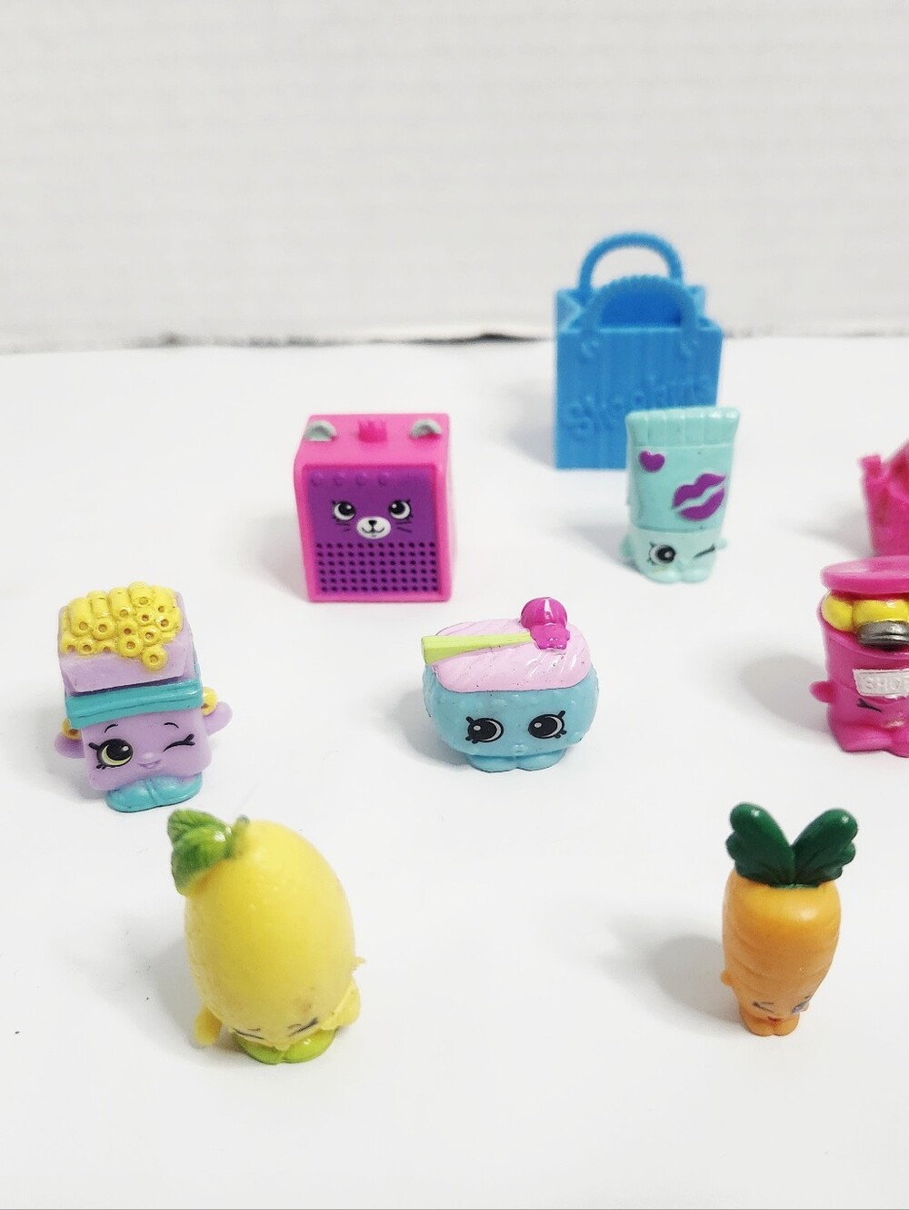 Shopkins Mini Figure Lot - Picture 6 of 10